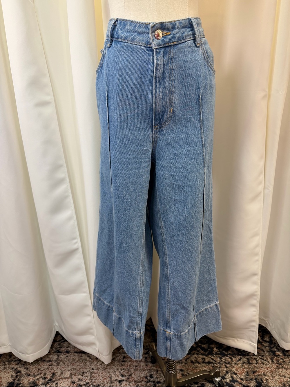 Wide Leg Flare Jeans in Light Blue - Picture 3 of 15